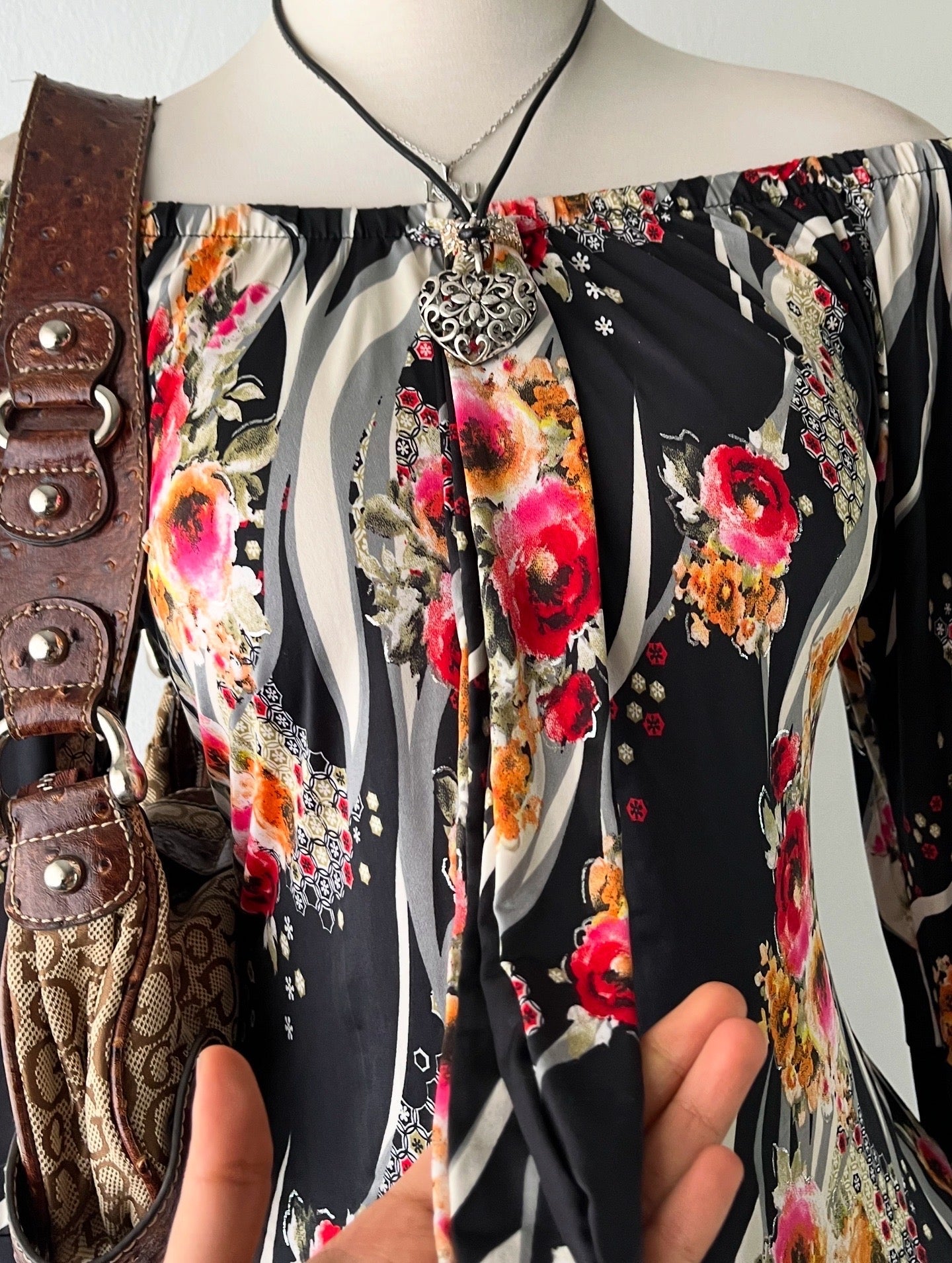 Bell- sleeved floral top