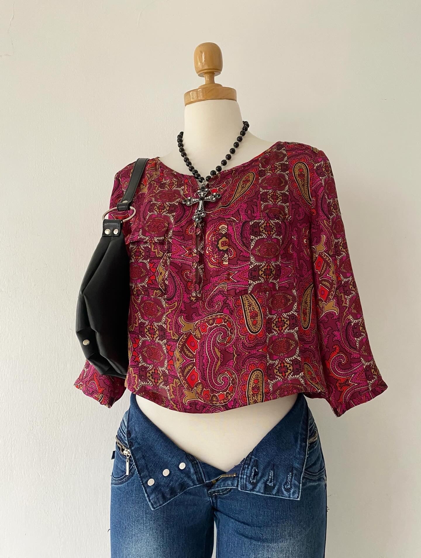 Bohemian waist-high blouse