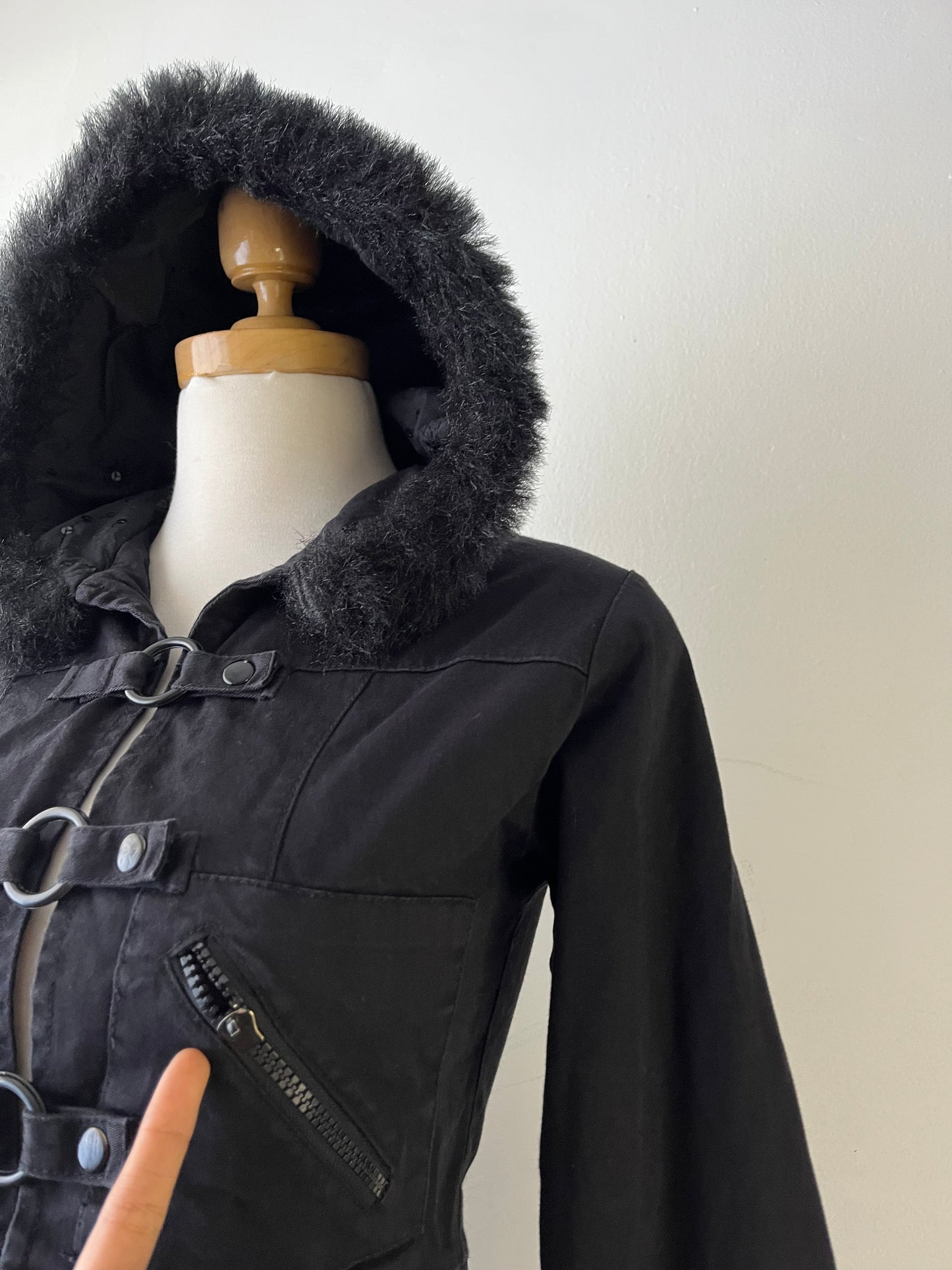 Waist jacket with hood