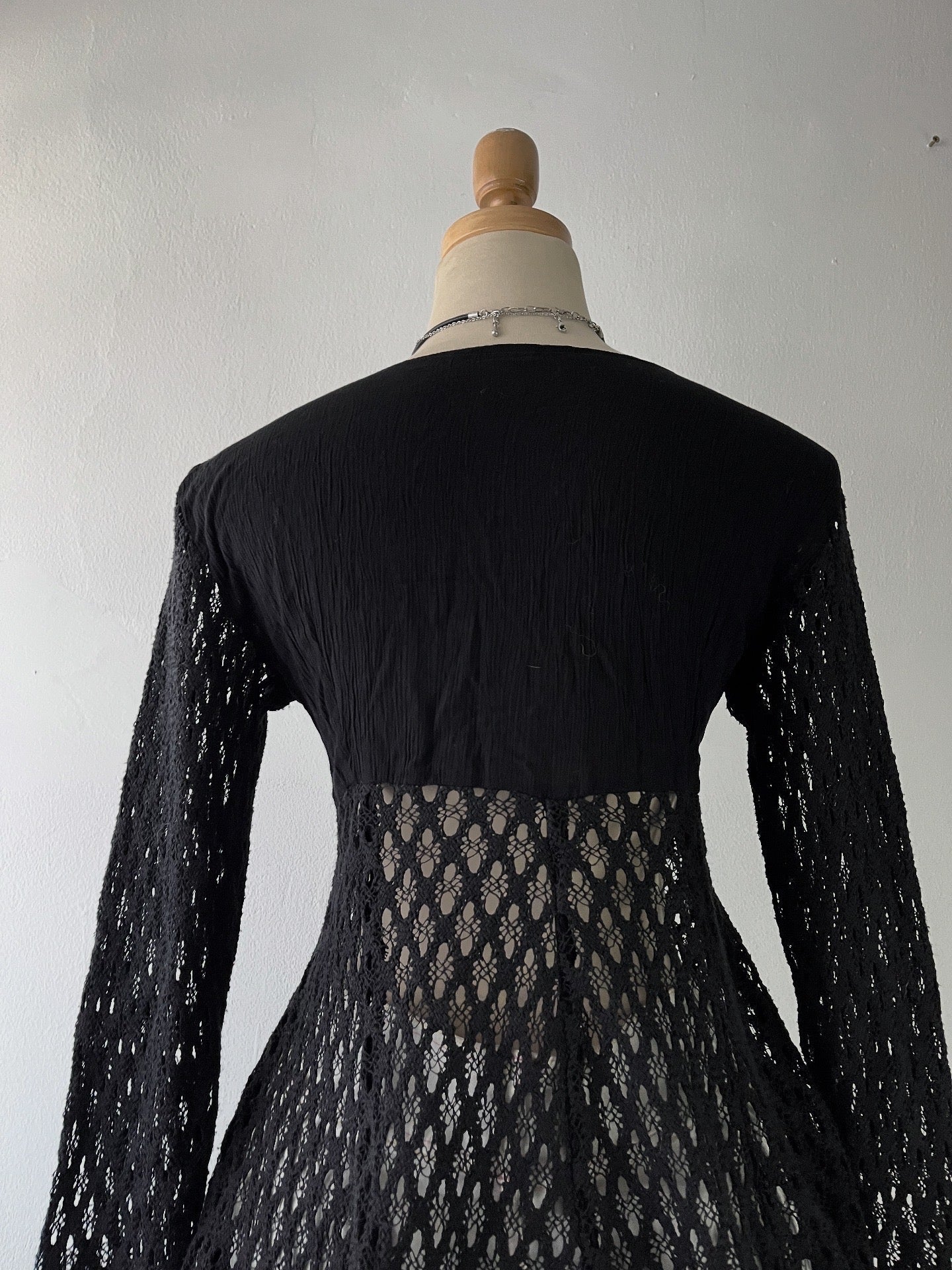 Knitted black top