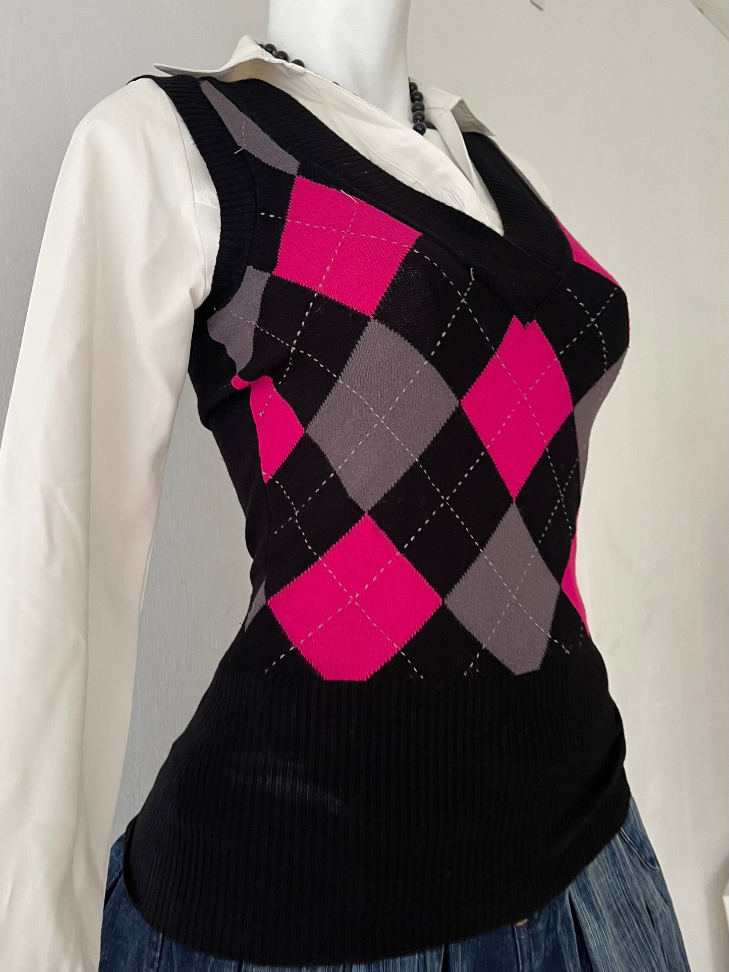 Knitted vest- size S