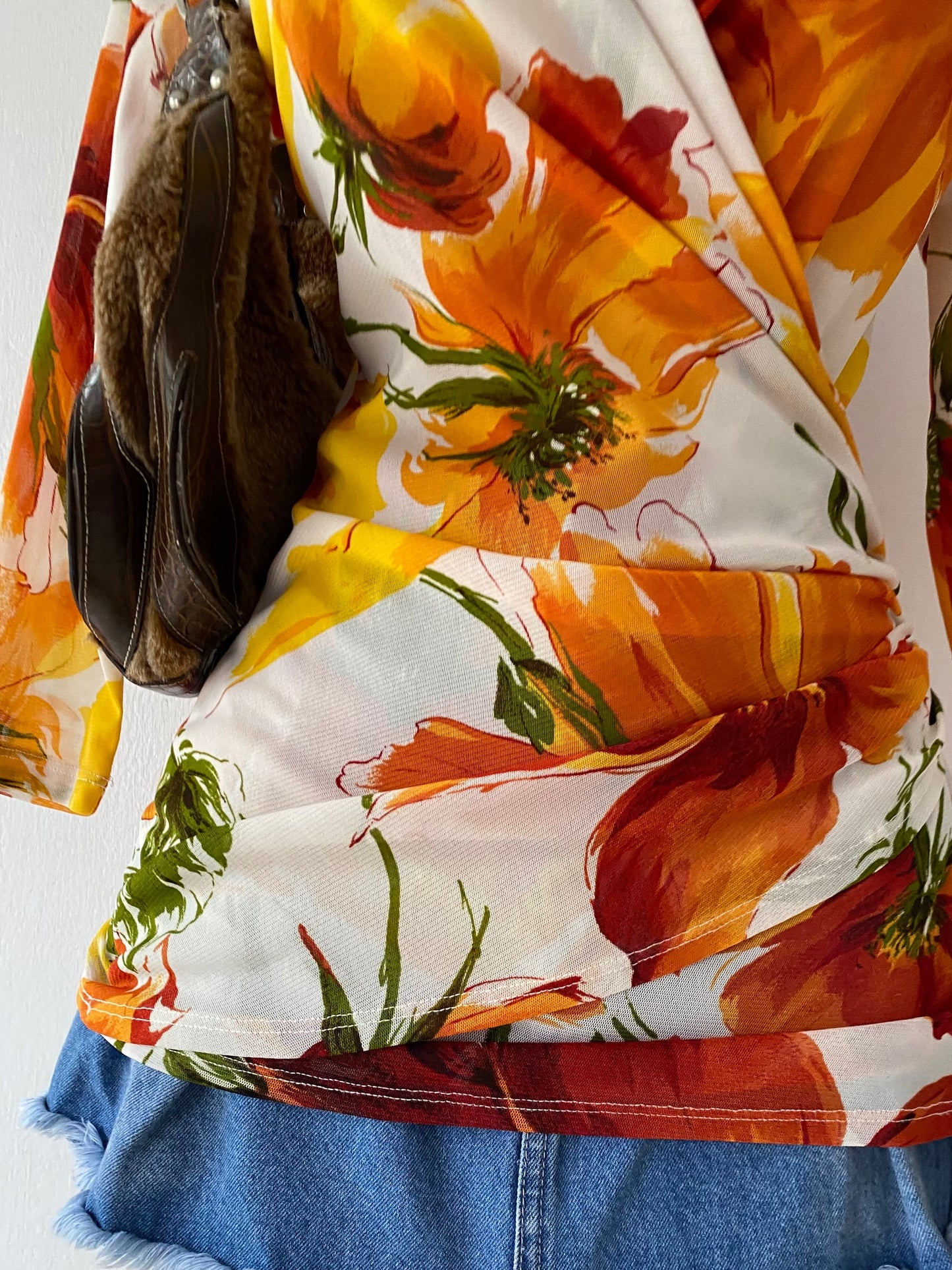 Adorable floral blouse-Size M