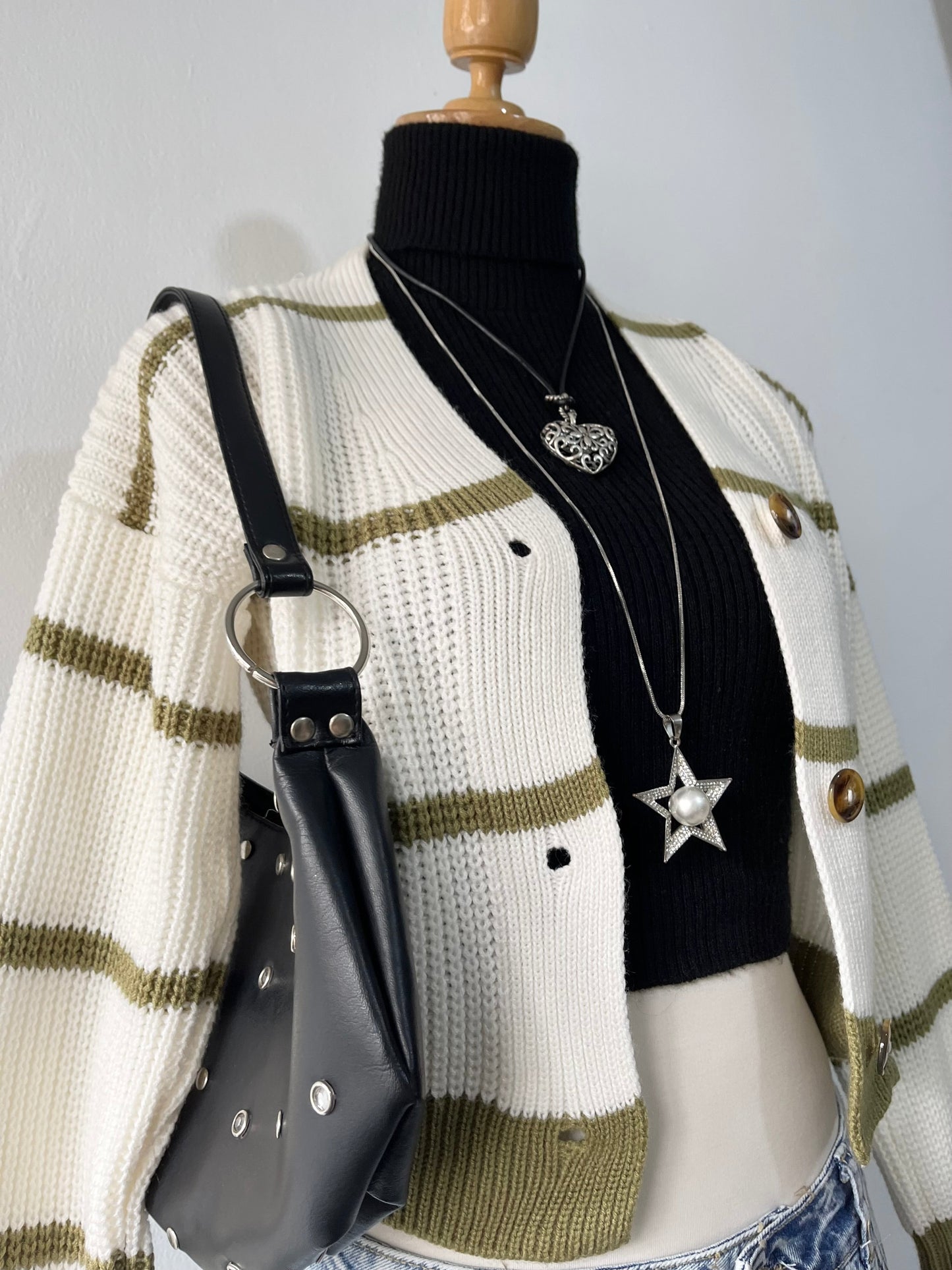 Wool waist cardigan
