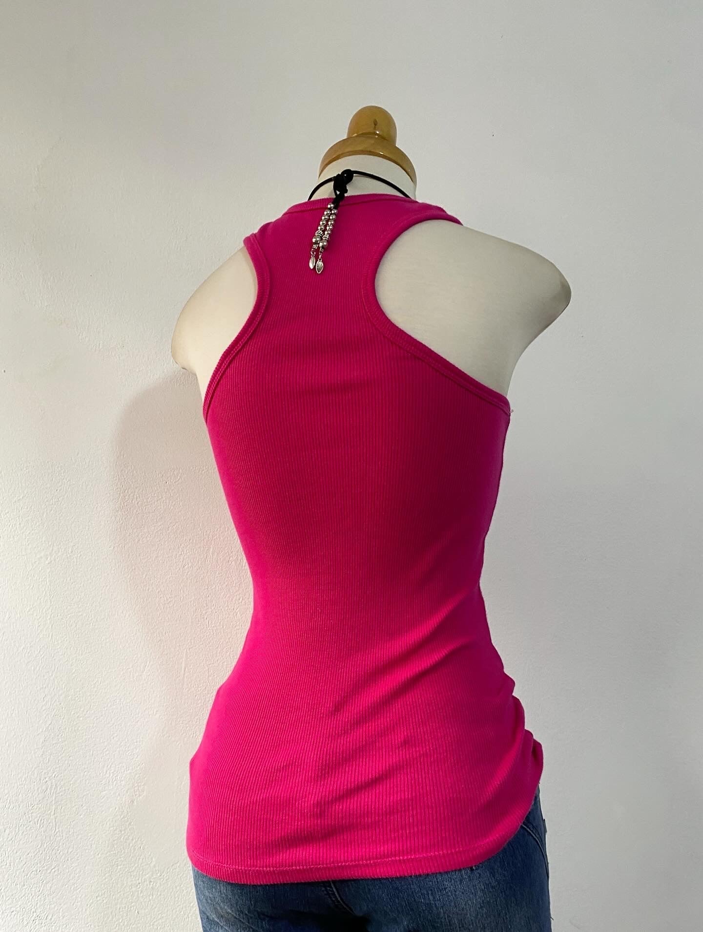 Guess top