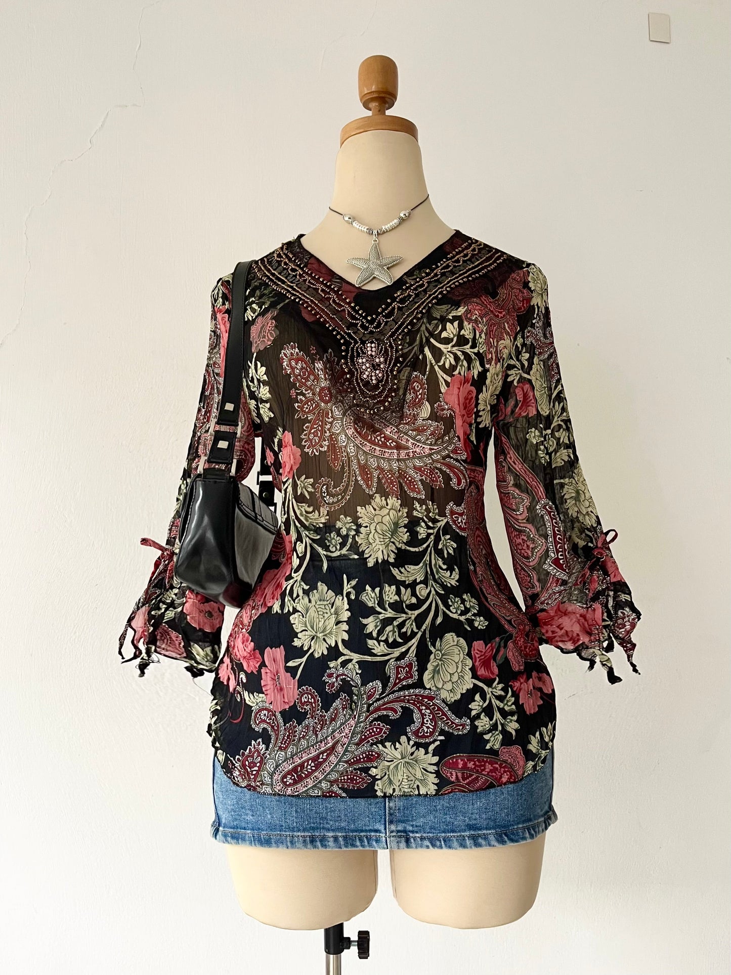 Boho chic blouse