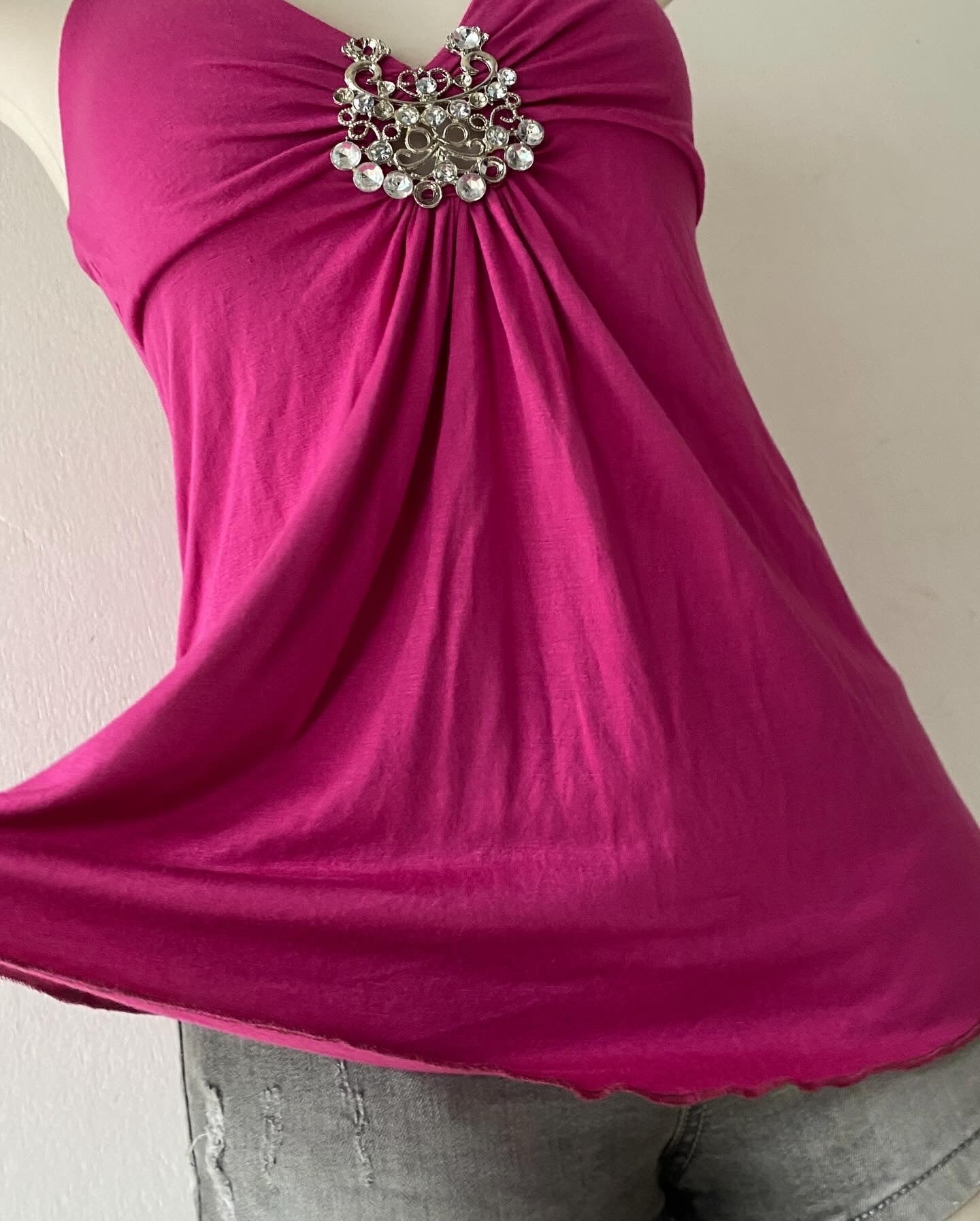 Fucsia top