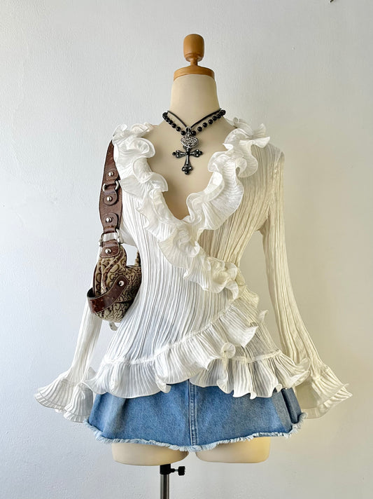 Adorable coquette top